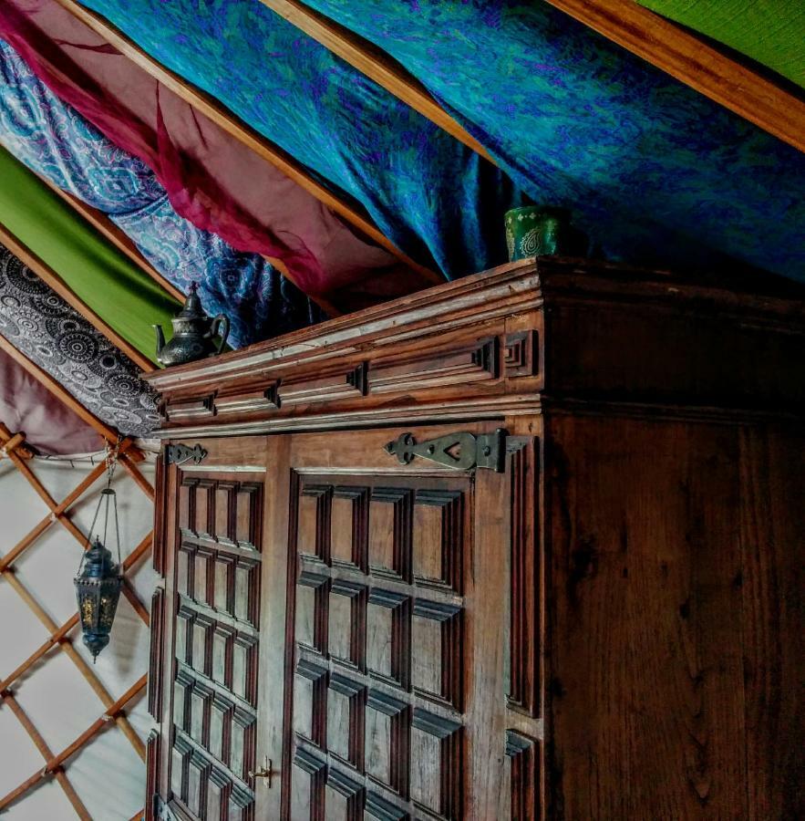 Star Gazing Luxury Yurt With River Views, Off Grid Eco Living Vale do Barco Eksteriør bilde